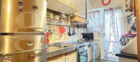 4 rooms Apartment in Rome, Italy No. 311253 3
