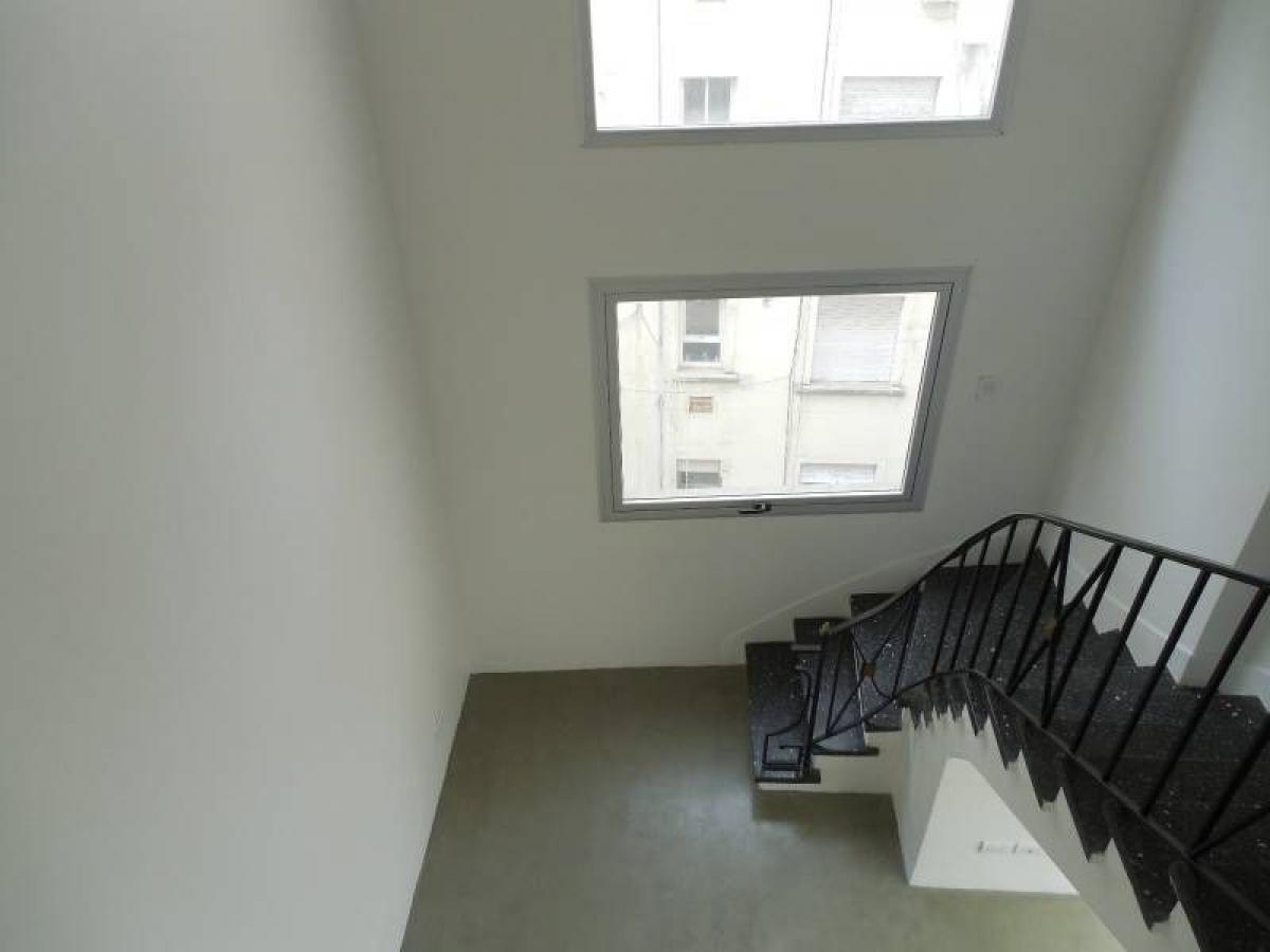 70m² Office in Buenos Aires, Argentina No. 108602