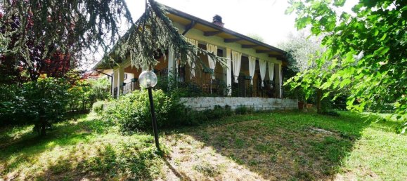 Вилла с 6 комнатами в Серрамаццони, Италия № 303023 2