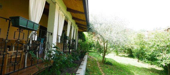 Вилла с 6 комнатами в Серрамаццони, Италия № 303023 4