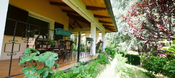 Вилла с 6 комнатами в Серрамаццони, Италия № 303023 3