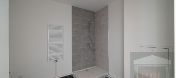1 bedroom Apartment in Champagne-sur-Seine, France No. 330357 2