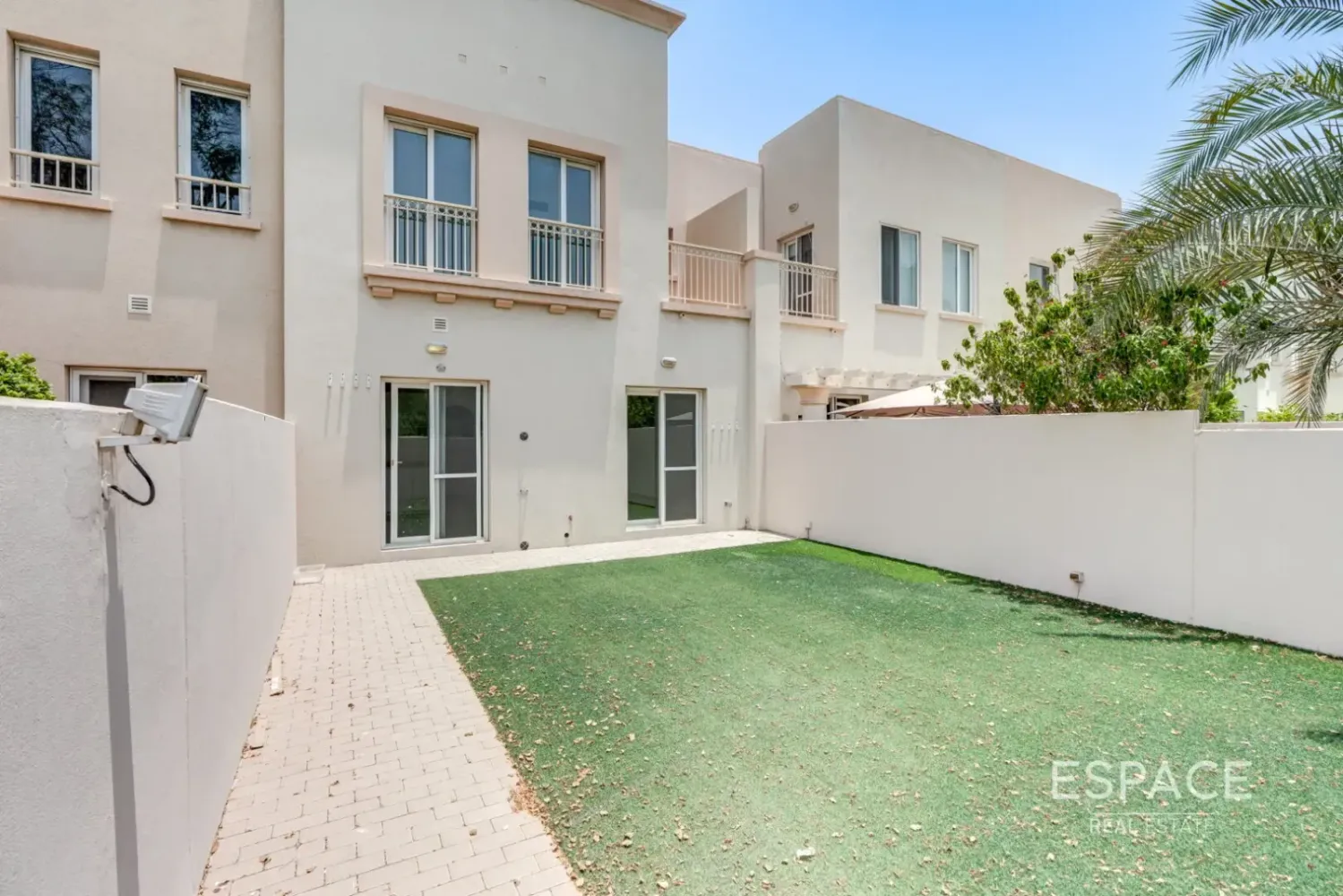 2 bedrooms Townhouse for rent in The Springs, Dubai, UAE № 209365