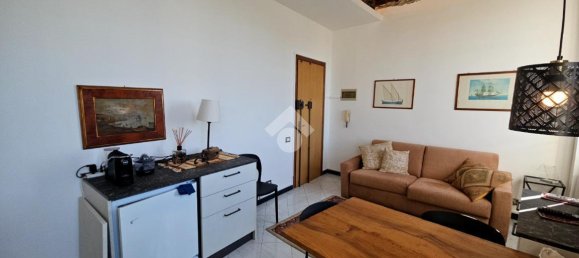 2 rooms Apartment in Genoa, Italy No. 11392 6