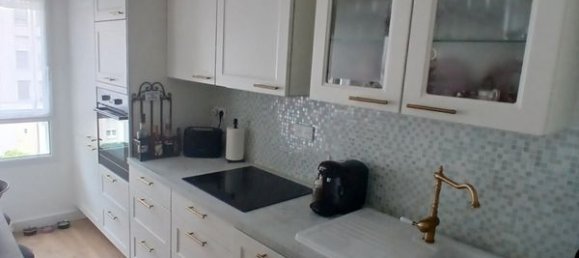 Квартира с 2 спальнями в Анже, Франция № 340472 2