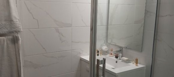 Квартира с 2 спальнями в Анже, Франция № 340472 3