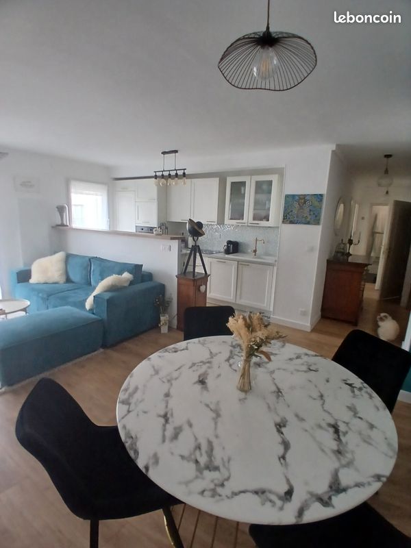 Квартира с 2 спальнями в Анже, Франция № 340472