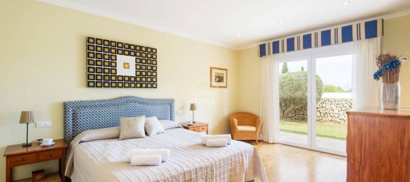 5 غرف نوم فيلا في Es Castell, Spain رقم 1495 11