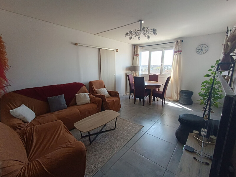 1 bedroom Apartment in Mainvilliers, France No. 237150