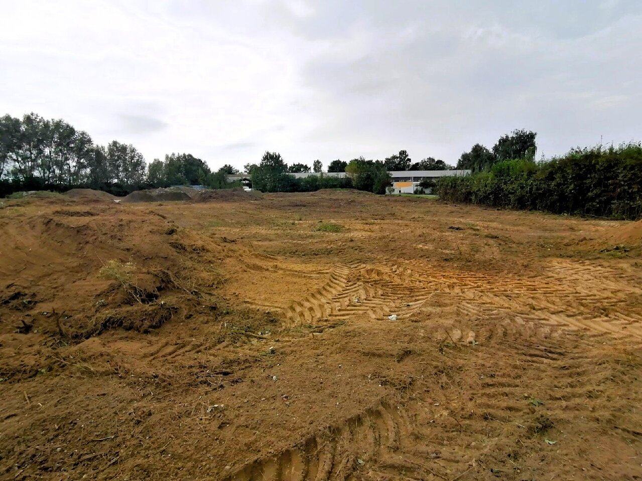 Земельный участок в Зост, Германия № 214340