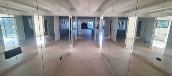 7 bedrooms Villa in Latsia, Cyprus No. 13665 2