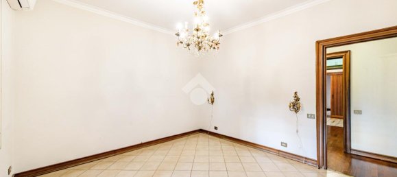 7 rooms Apartment in Rome, Italy No. 136044 21
