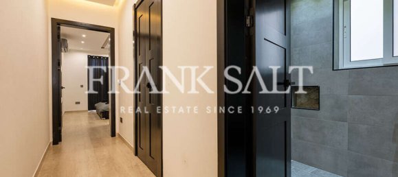 2 bedrooms Apartment in Gzira, Malta No. 7428 10