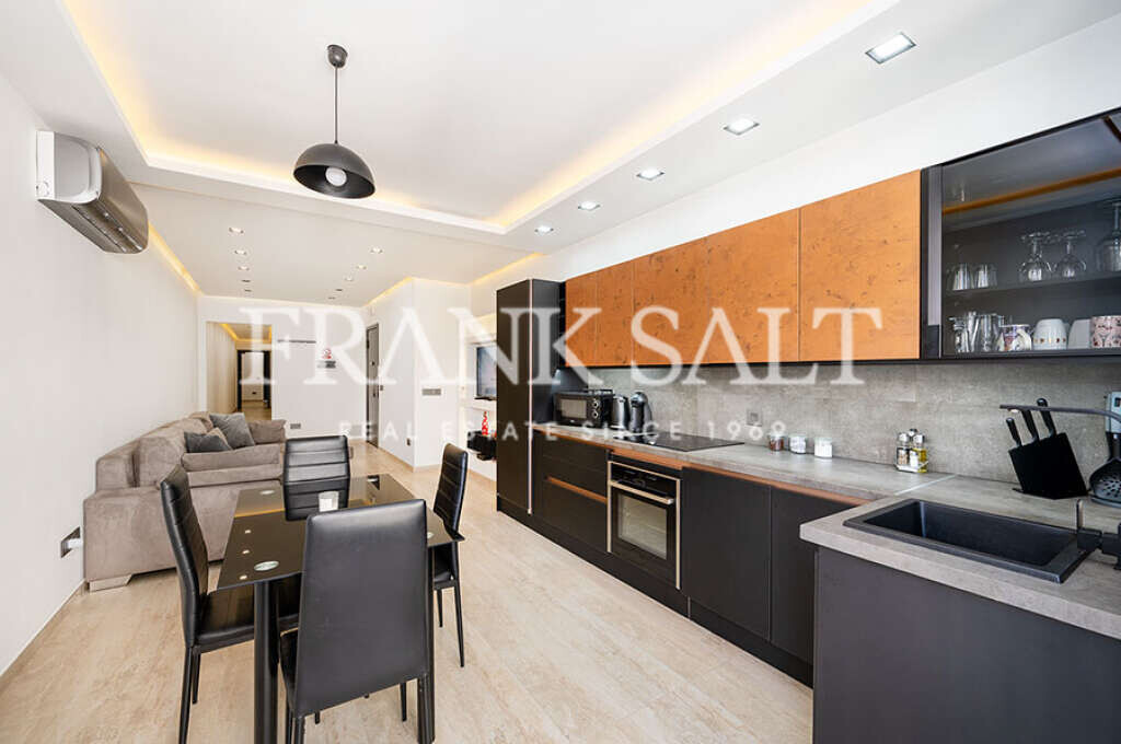 2 bedrooms Apartment in Gzira, Malta No. 7428