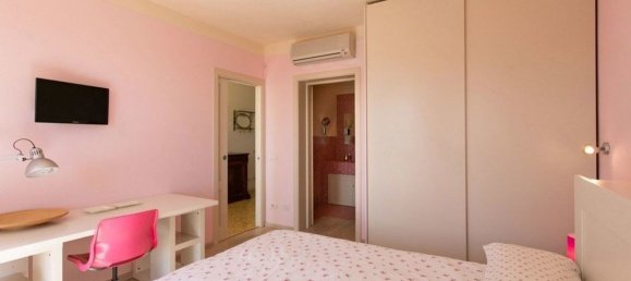 Вилла с 11 комнатами в Лукка, Италия № 84055 8