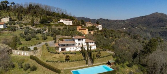 Вилла с 11 комнатами в Лукка, Италия № 84055 33