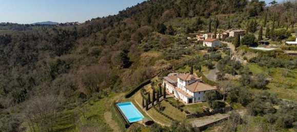 Вилла с 11 комнатами в Лукка, Италия № 84055 7