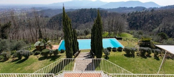 Вилла с 11 комнатами в Лукка, Италия № 84055 10