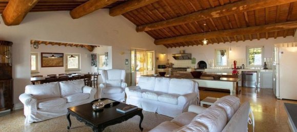 Вилла с 11 комнатами в Лукка, Италия № 84055 39