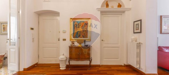 3 rooms Penthouse in Bari, Italy No. 34961 3