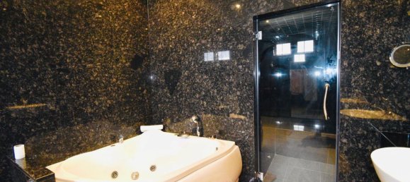 5 Schlafzimmer Villa in Hua Hin, Thailand, Nr. 5011 6