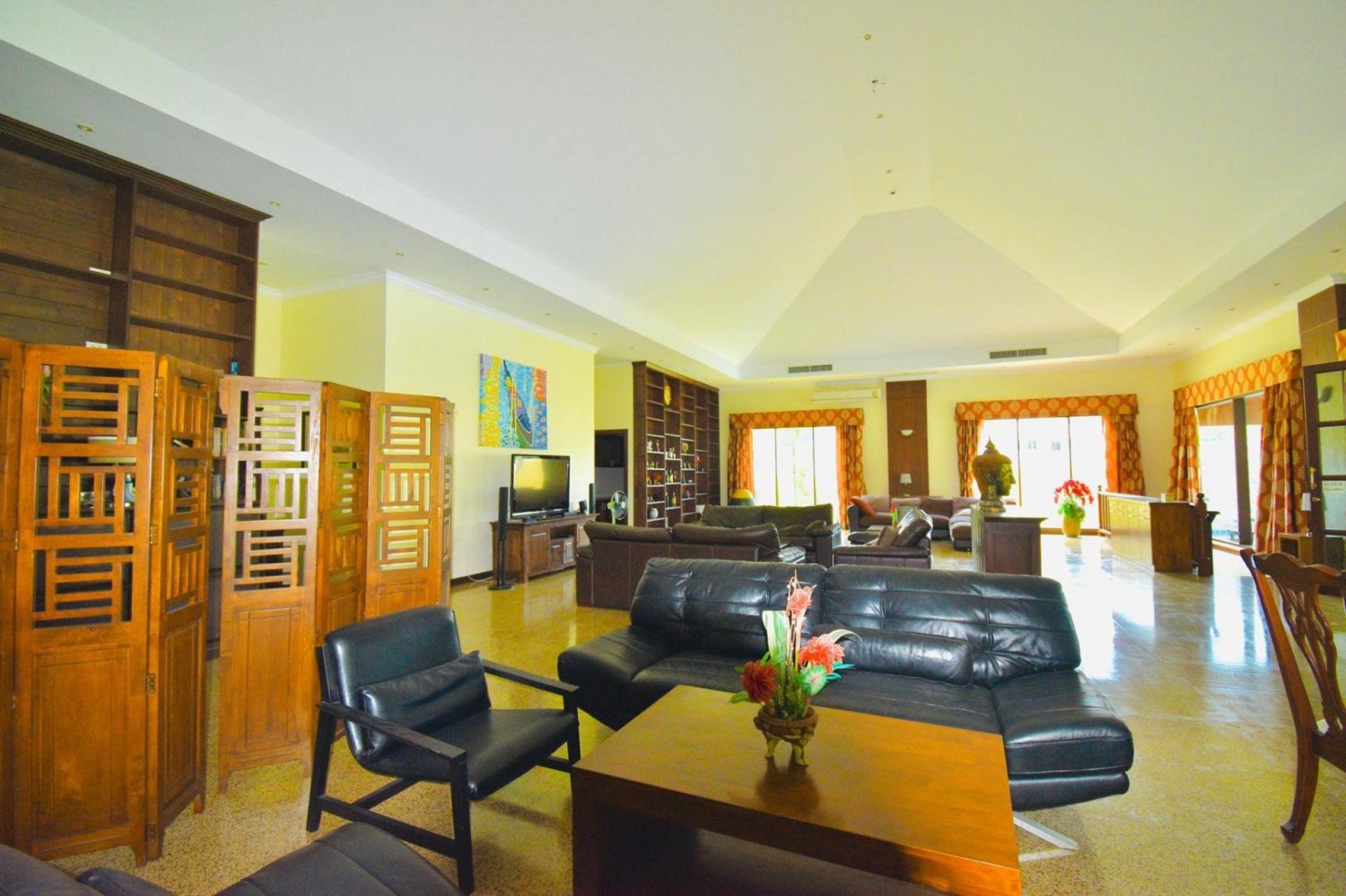 5 Schlafzimmer Villa in Hua Hin, Thailand, Nr. 5011