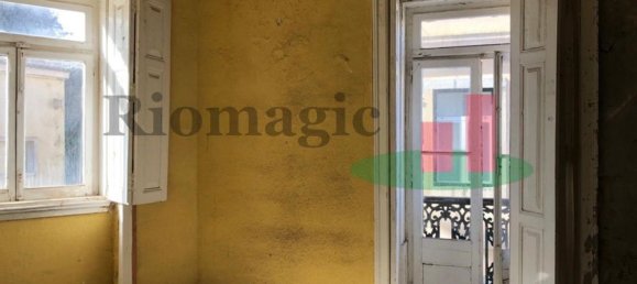 463m² Building in Lisbon, Portugal No. 67565 5