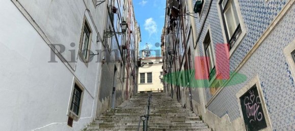 463m² Building in Lisbon, Portugal No. 67565 7