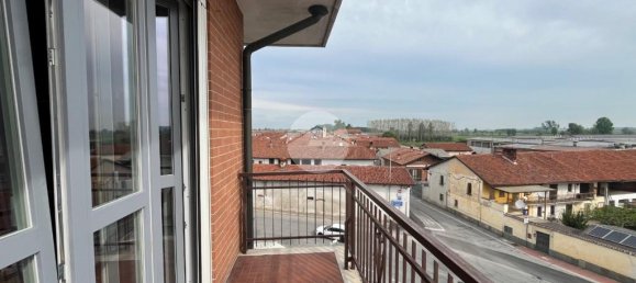 2 bedrooms Apartment in Caramagna Piemonte, Italy No. 263969 3