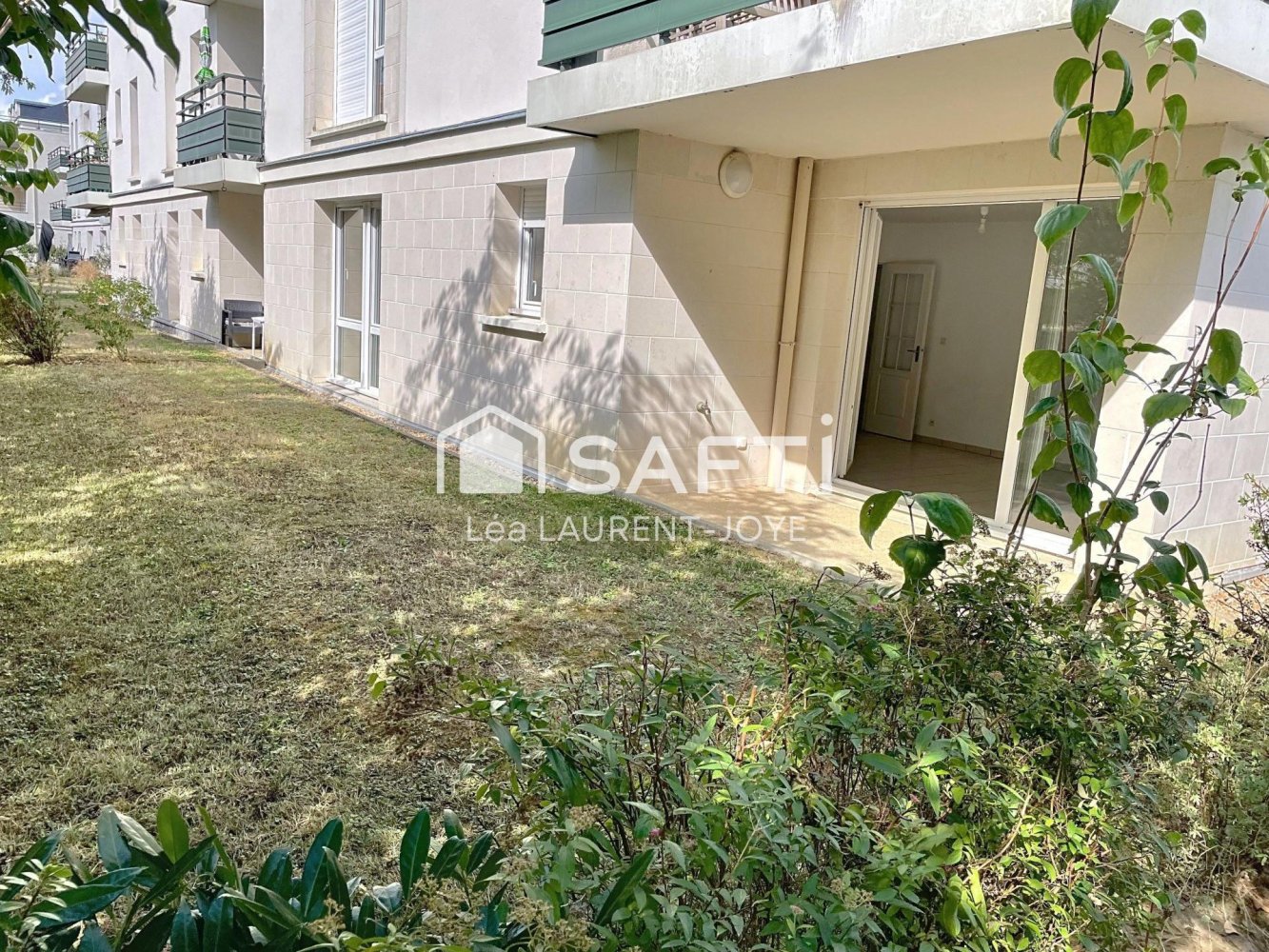 Apartamento T2 em Saint-Cyr-sur-Loire, France N.º 249228