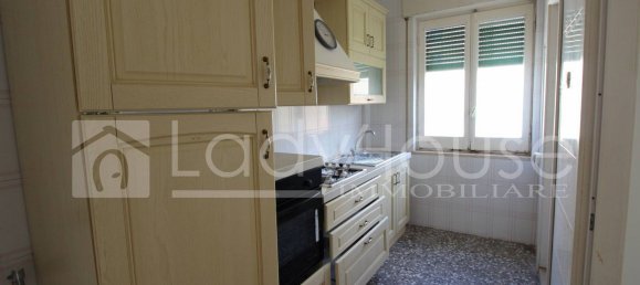 Квартира с 5 спальнями в Gallipoli, Италия № 326049 5