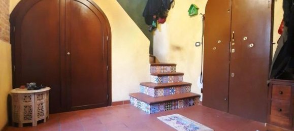 4 rooms House in Cascina, Italy No. 159144 8