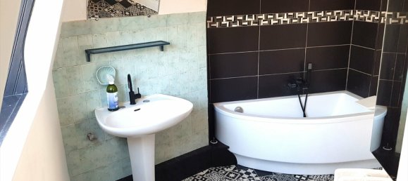 2 bedrooms Building in Evreux, France No. 361526 8