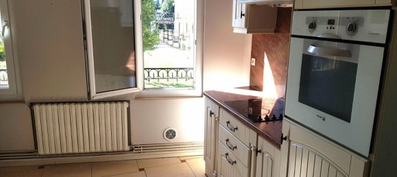 2 bedrooms Building in Evreux, France No. 361526 4