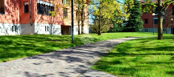 Garaje de 1 habitación en Cusago, Italy No. 146264 3