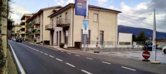 5 rooms House in Caprino Veronese, Italy No. 257145 5