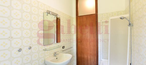 Apartamento de 2 habitaciónes en Mariano Comense, Italy No. 286295 15