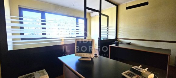 مكتب في Buggiano, Italy 42متر مربع رقم 44299 4