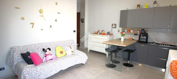 2 Schlafzimmer Wohnung in Trofarello, Italy, Nr. 272010 7