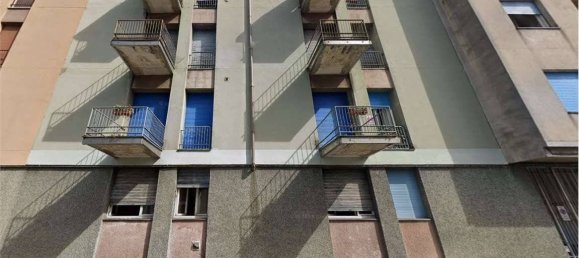 2 Schlafzimmer Wohnung in Legnano, Italy, Nr. 299071 3