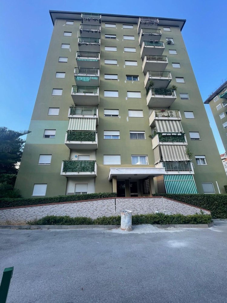 5 Schlafzimmer Wohnung in Palermo, Italy, Nr. 312777