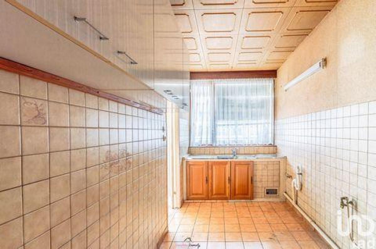 3 bedrooms Condo in Uckange, France No. 14443