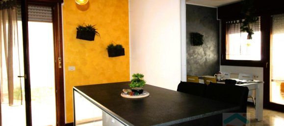 3 rooms Apartment in Udine, Italy No. 128477 6