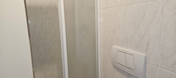 2 Schlafzimmer Wohnung in Genoa, Italy, Nr. 376399 12