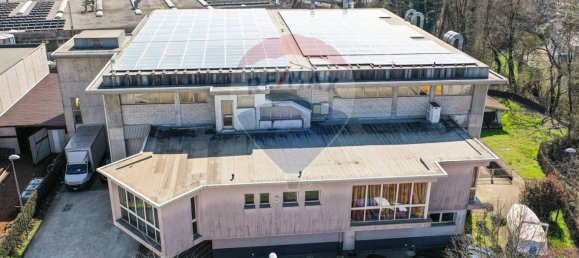 Коммерческая недвижимость с 10 комнатами в Марьяно Коменсе, Италия № 54967 2