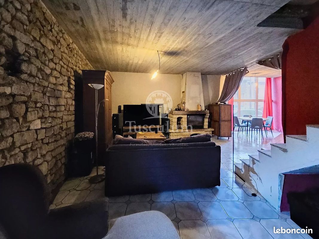 Casa T1 em Ville-au-Montois, France N.º 233592