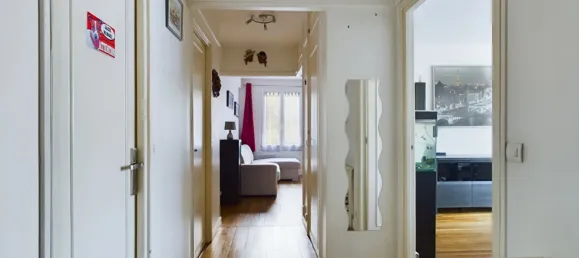 3 bedrooms Apartment in Paris, France No. 323575 3