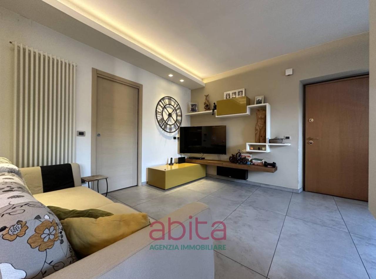 4 rooms Apartment in Spinetoli, Italy No. 163887