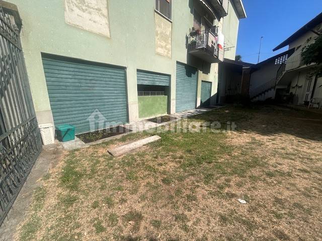 70m² Warehouse in Vigevano, Italy No. 372641