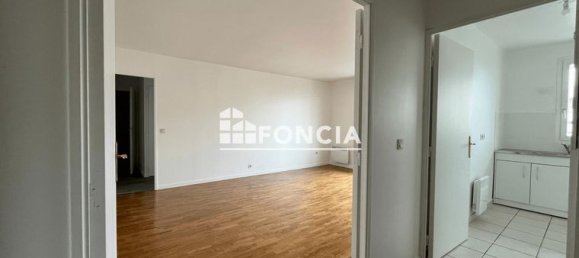 2 chambres Appartement à Châtillon, France No. 282999 4